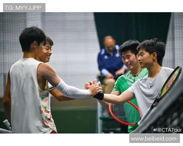 足球明星热爱网球的背后故事与他们的运动精神